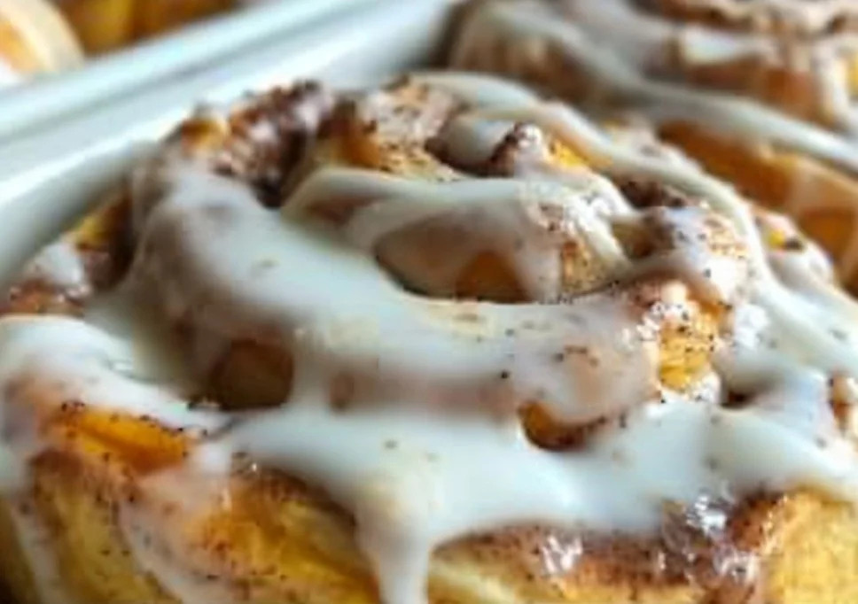 Brown Butter Pumpkin Cinnamon Rolls 2 Delicious brown butter pumpkin cinnamon rolls topped with creamy icing